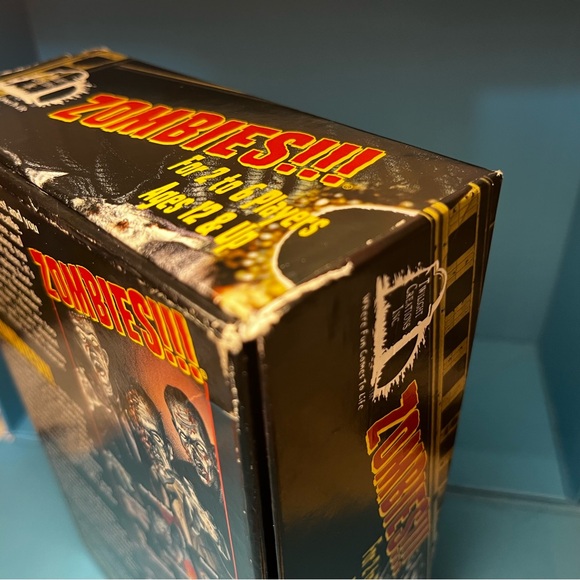 Twilight Creations’ Zombies!!! Board Game - Second Edition - Picture 4 of 16